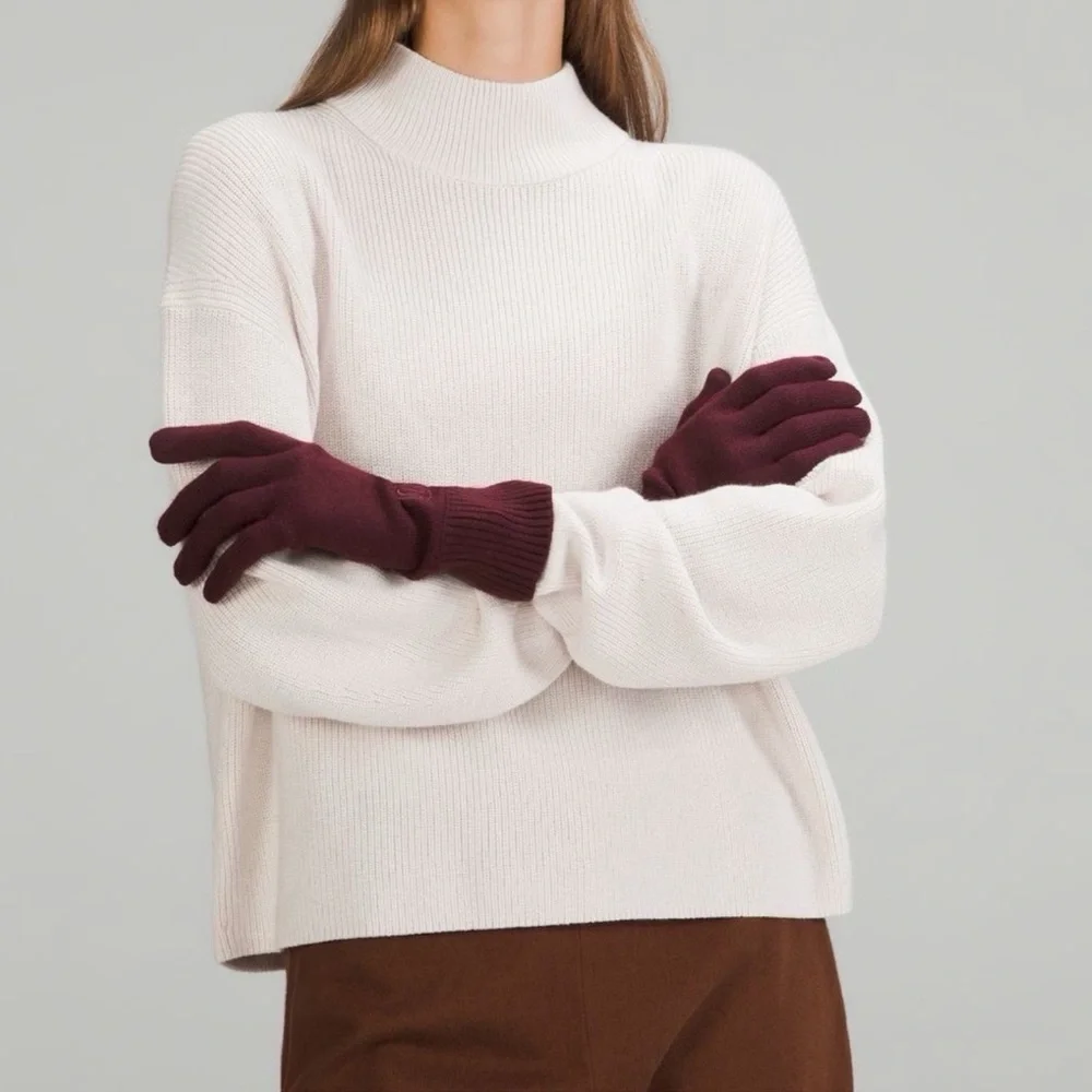 Lululemon Warm Revelation Merino Wool Tech Gloves Cassis NWT